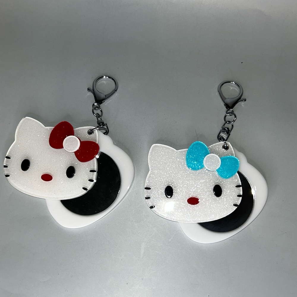 New hello kitty key chain with mirror